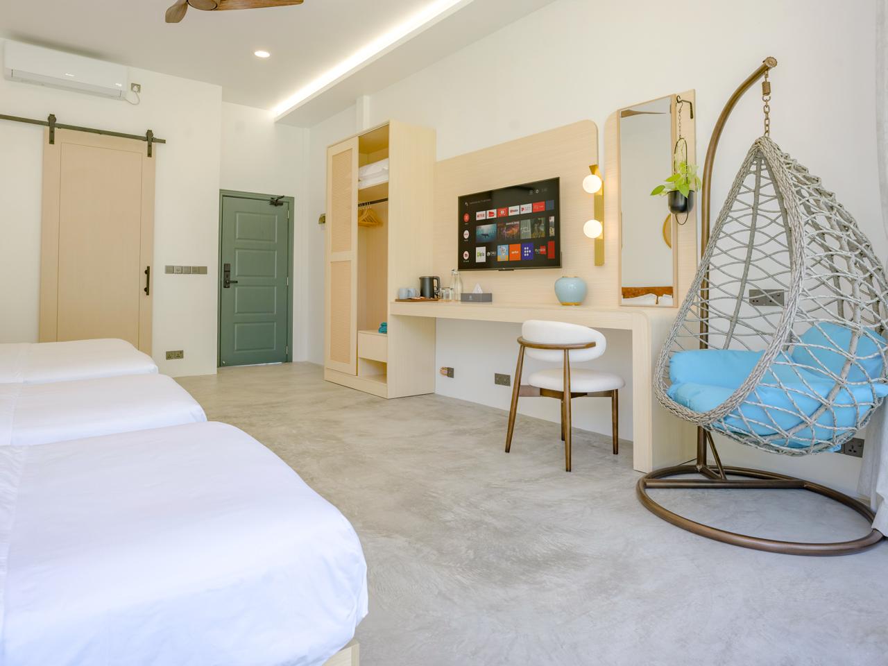 Deluxe Seaview Family Room with Balcony