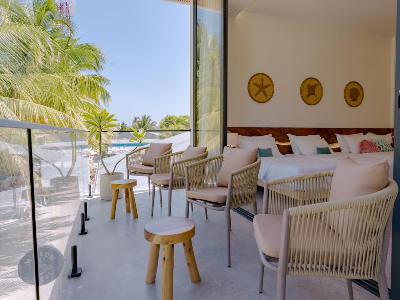 Deluxe Seaview Family Room with Balcony