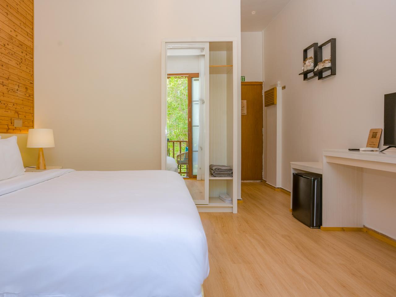 Premium Deluxe Seaview with Balcony